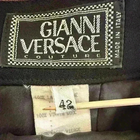 Gianni Versace Couture- Rare Vintage 1980’s-1990’s Black Wool Pencil Skirt EUC! - Picture 8 of 11